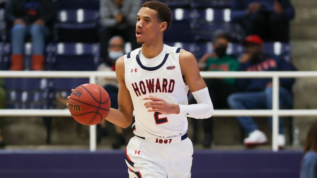 Howard University redshirt sophomore Steve Settle scored a career-high 25 points against Notre Dame